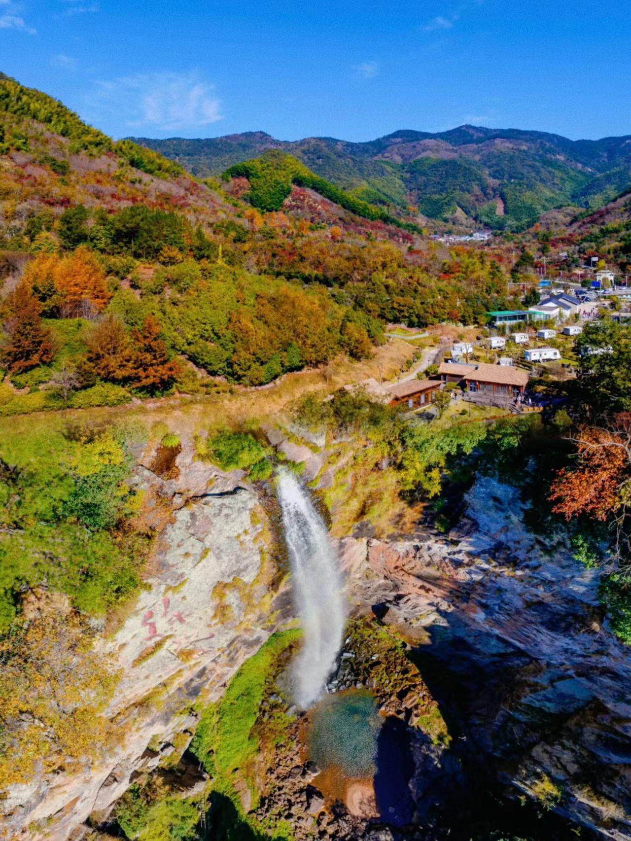 奉化徐凫岩景区图片