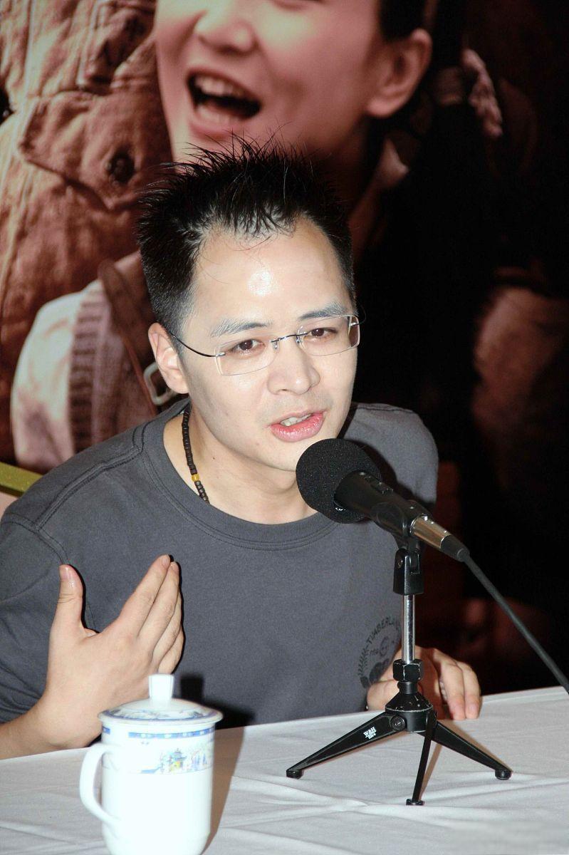 段暄行贿被调查:职业生涯受重创 前央视知名足球解说员段暄因涉嫌行贿