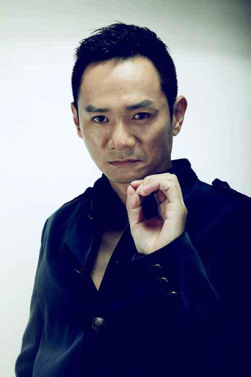 果靖霖:演艺之路的波折与坚持 果靖霖凭借在《袁隆平》中的出色表现