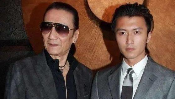 谢贤王羽事件:娱乐圈复杂关系的冰山一角 谢贤和王羽之间的事件揭示了