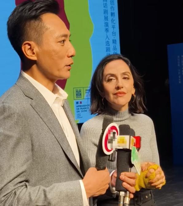 刘烨和安娜合体,甜蜜撒糖 刘烨与妻子安娜共同亮相推广舞台剧《悲惨