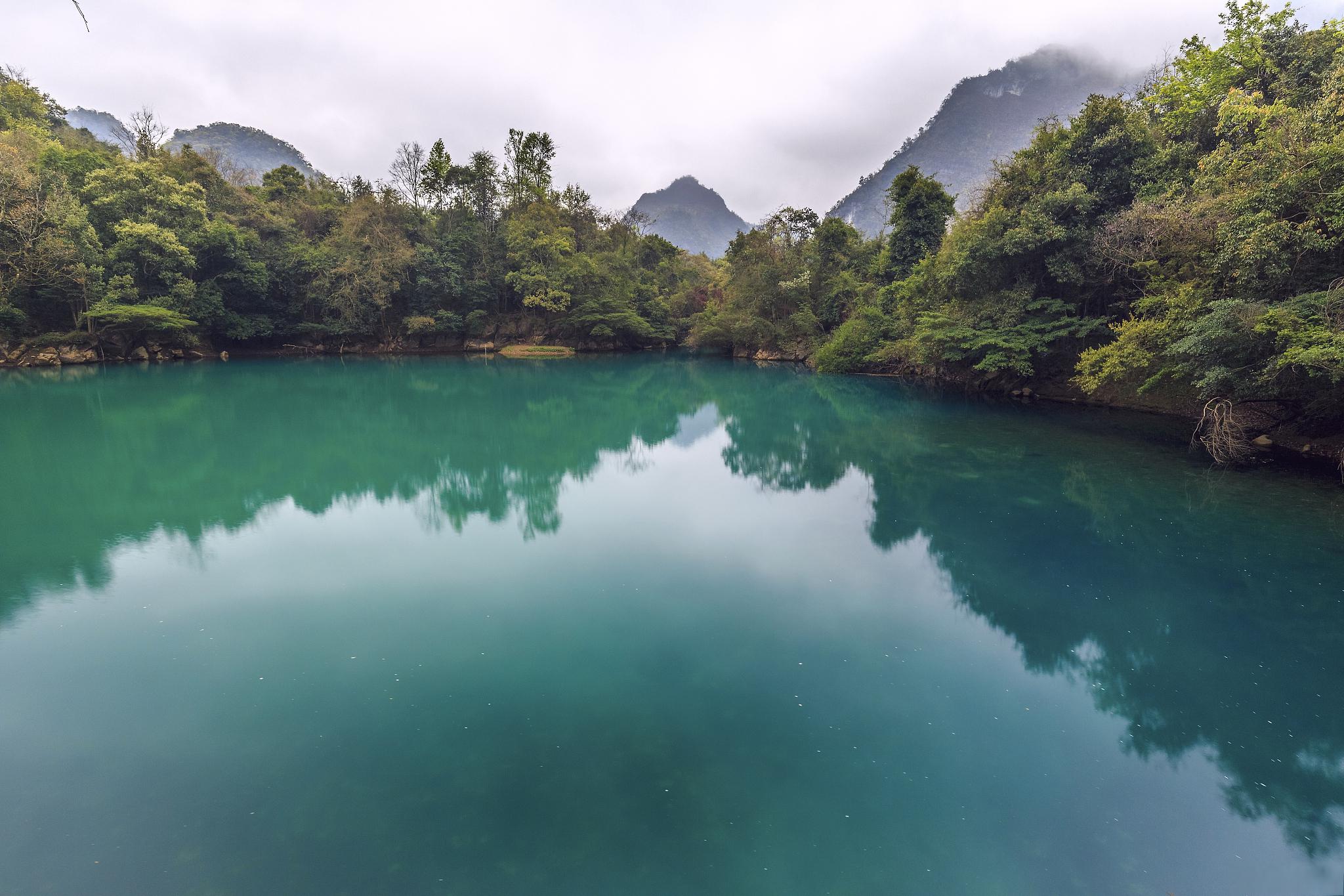 小七孔景区 小七孔景区,黔南布依族苗族自治州荔波县的璀璨明珠,是一