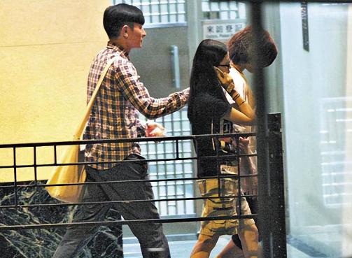 朱丽倩与刘德华:娱乐圈中的隐秘爱情与坚守 在娱乐圈的璀璨星空中