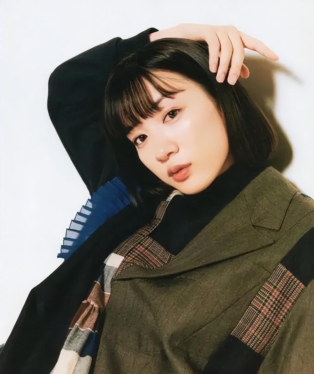 永野芽郁:性感外表令人陶醉 永野芽郁以她性感的外表和独特的气质在