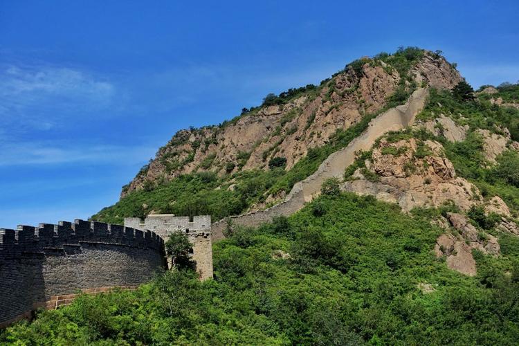 角山长城:秦皇岛的璀璨明珠 秦皇岛,一个充满自然风光与深厚文化底蕴
