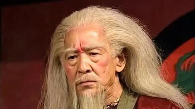 神龙教主洪安通在天龙八部中的武功水平 洪安通是神龙教教主,曾以一人