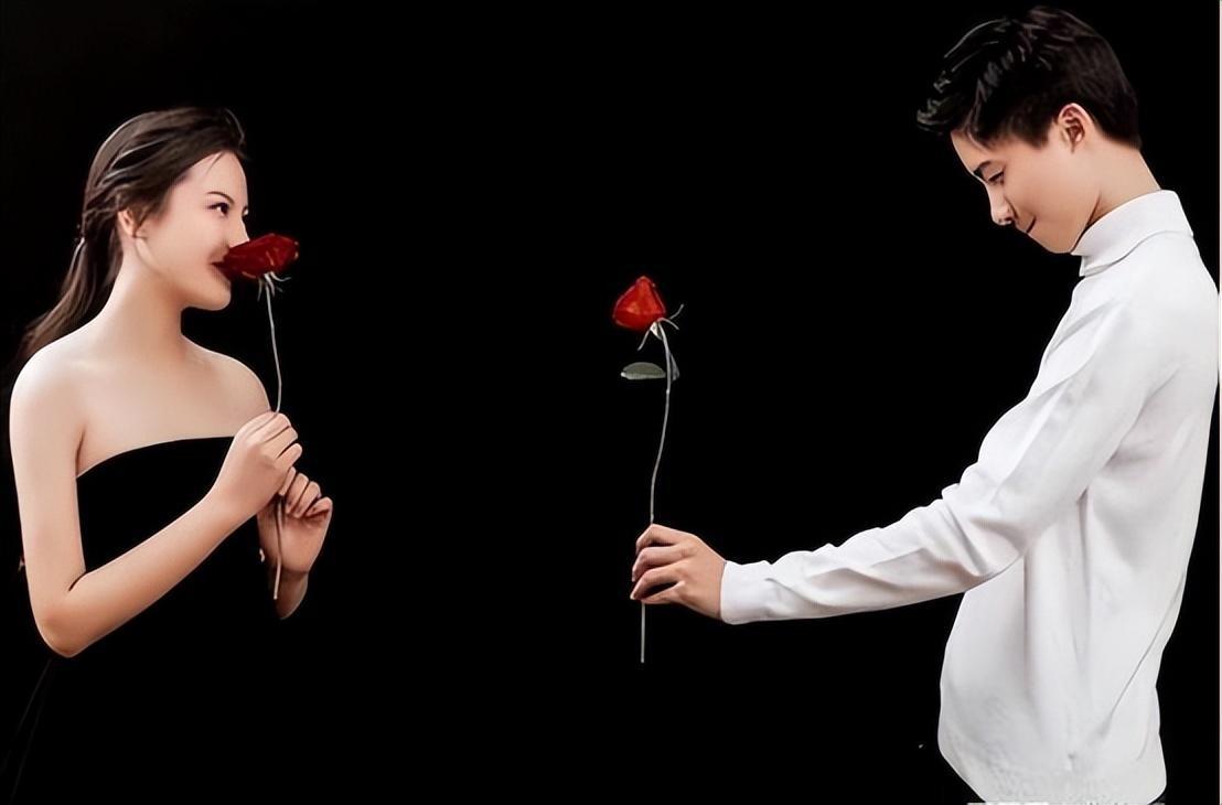 庞众望:事业和爱情双丰收 庞众望,一个从寒门学子到科技精英,从单身汉