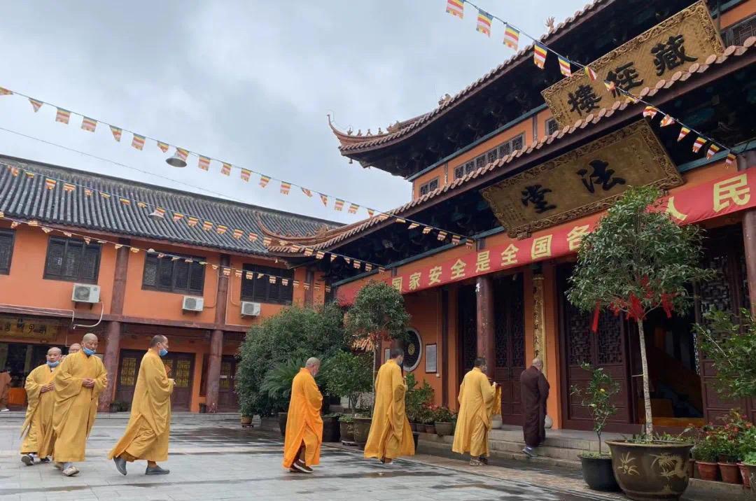 小昆山九峰禅寺图片