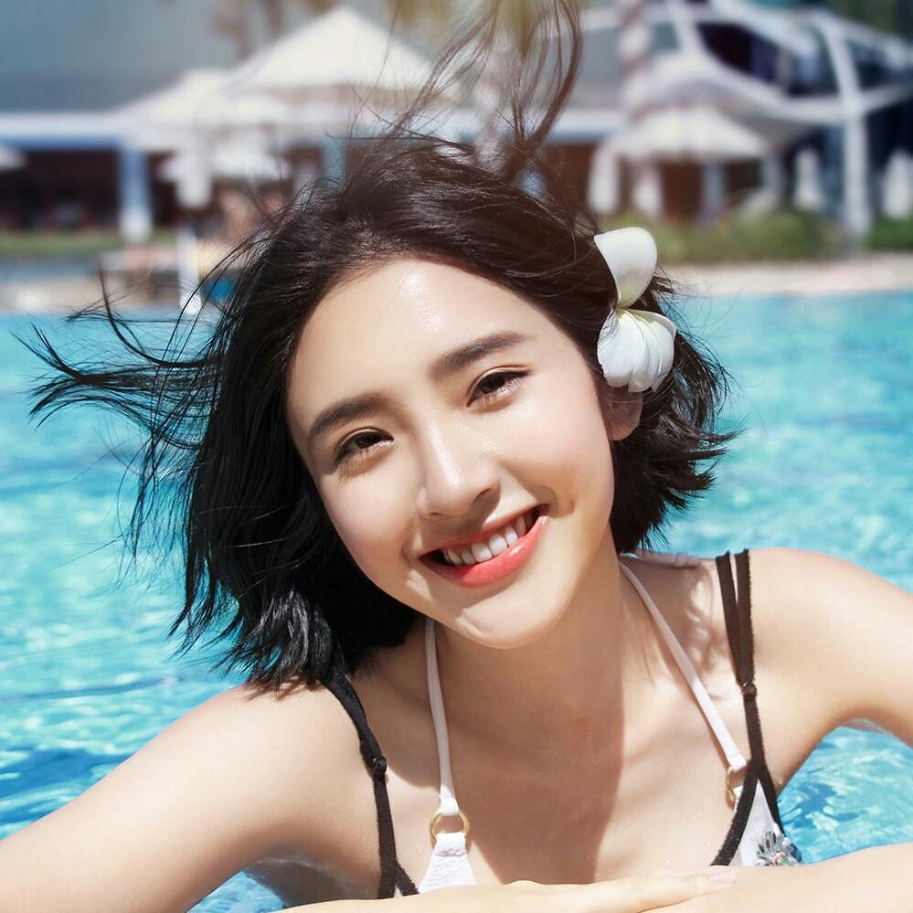 四位自带梨涡的女星,以她们的甜美笑容和灵动气质,征服了无数观众的心