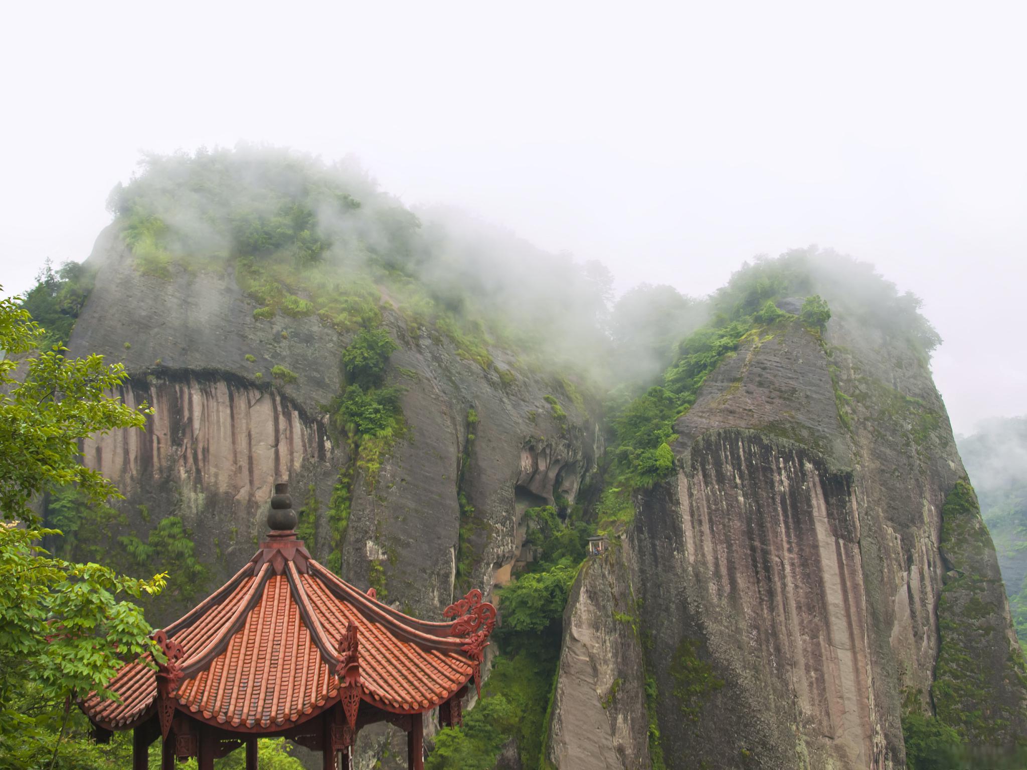 武夷山三日游攻略:探秘自然与文化双遗产 武夷山以其壮丽的自然景色