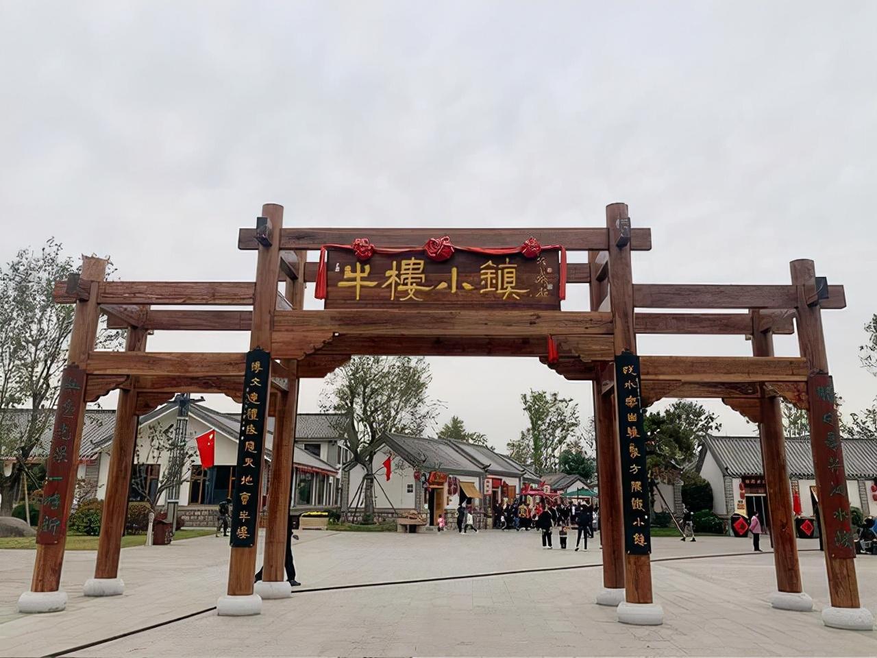 牛楼小镇:历史与现代的交融 牛楼小镇位于济宁市中心,是一颗璀璨的