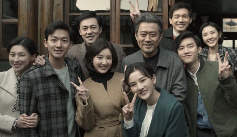 乔一成:岁月沉淀下的孤独行者 《乔家的儿女》中,乔一成是那个负重