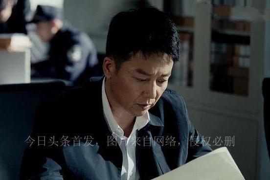 扫黑风暴:何勇的试探令宋涛裴伟暴露 《扫黑风暴》中,何勇试图揭开