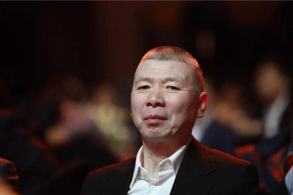 冯小刚杀回贺岁档 冯小刚再次出现在贺岁档,这一次是典型的"冯氏喜剧"