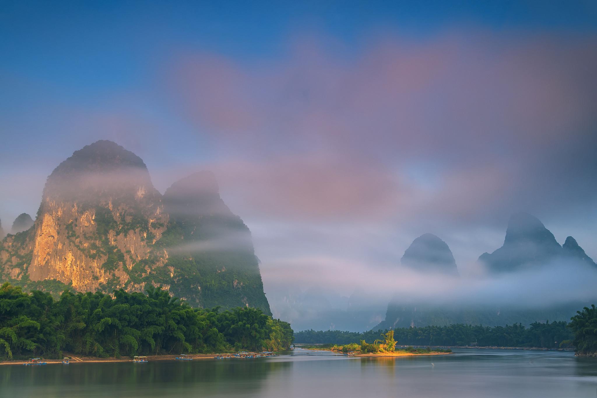 桂林漓江风景名胜区:山水甲天下 桂林漓江风景名胜区,如诗如画的自然