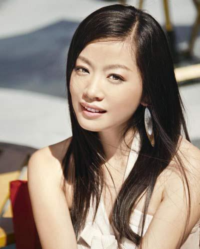 曾子墨:凤凰卫视的财经女神,幸福家庭的守护者 曾子墨,凤凰卫视最杰出