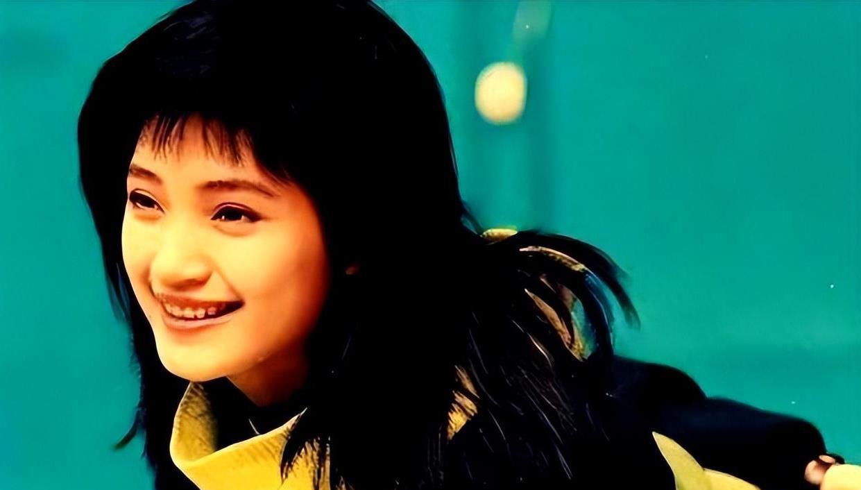 方季惟:玉女歌手的坚守与真挚爱情观 台湾女歌手方季惟,一生无瑕,远离