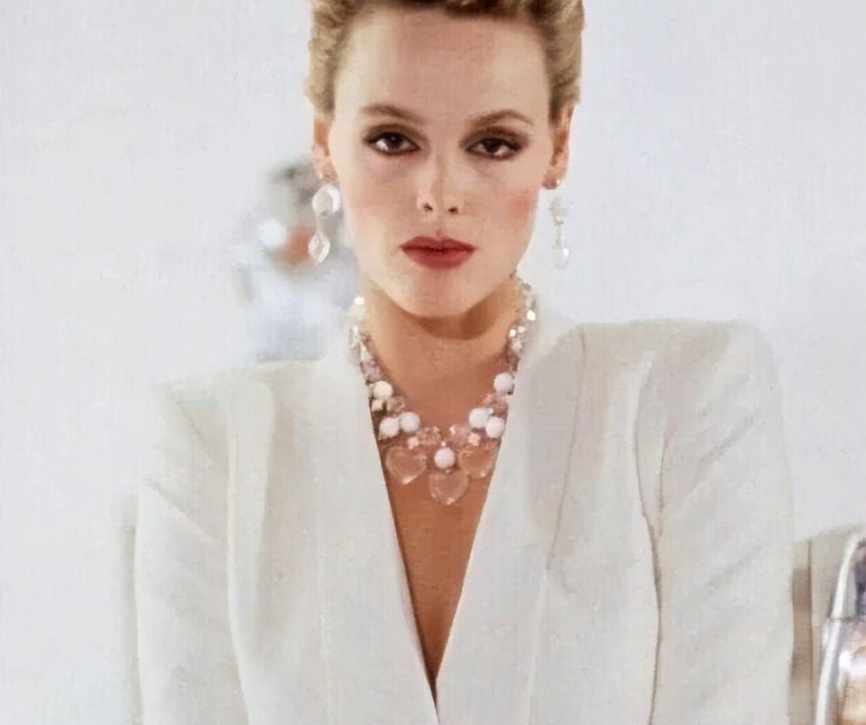 硬汉史泰龙的前妻:曲折人生 布里吉特·尼尔森是好莱坞硬汉史泰龙的第