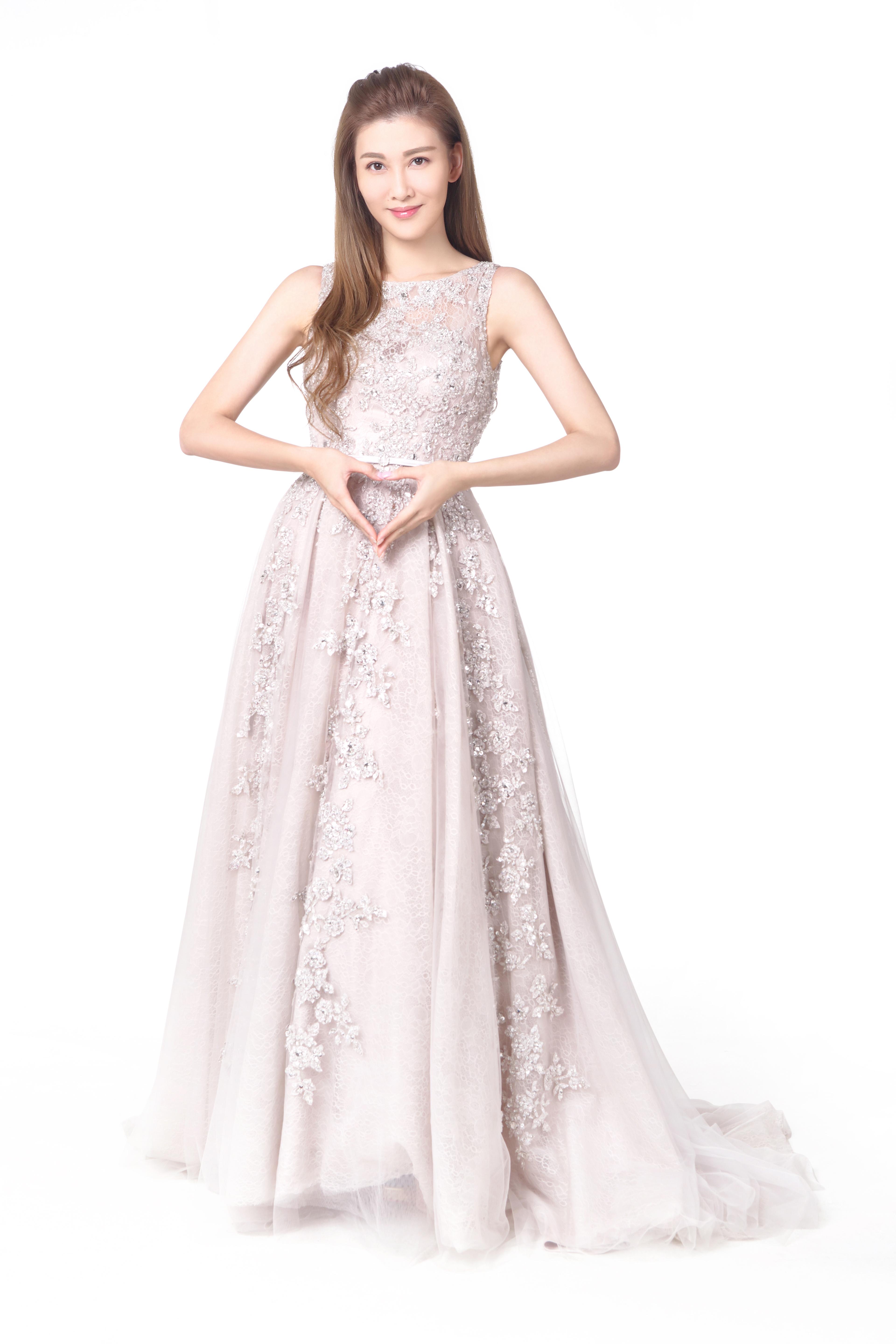 李彩桦:演艺事业和个人生活 李彩桦,中国香港女演员,歌手,以其出色的