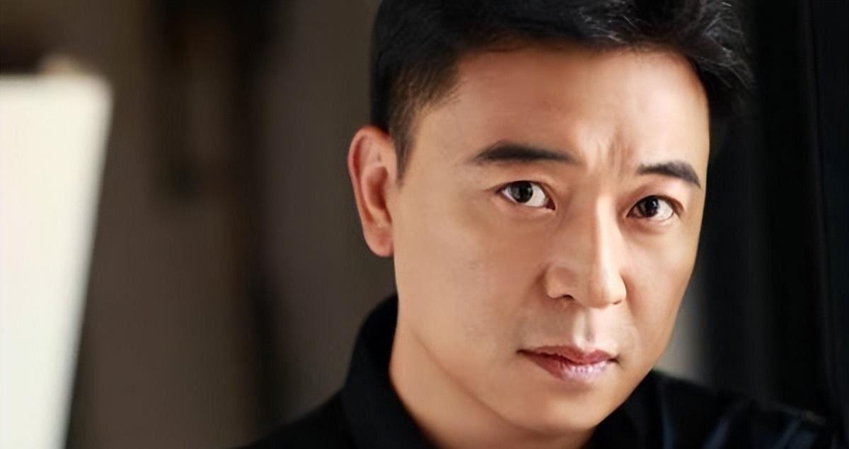 张晞临:演艺圈的坚守者,以初心成就事业家庭双丰收 张晞临,一个在演艺