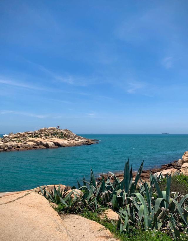 猴研岛:人与自然和谐共生的美丽海岛 猴研岛,位于福建省平潭县,是中国