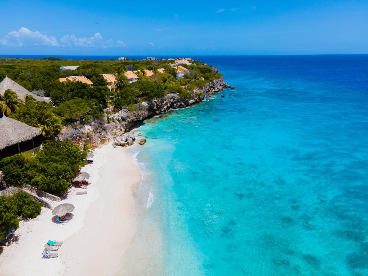 加勒比海的热带岛屿:心中的梦想度假地 在加勒比海的怀抱中,藏匿着一