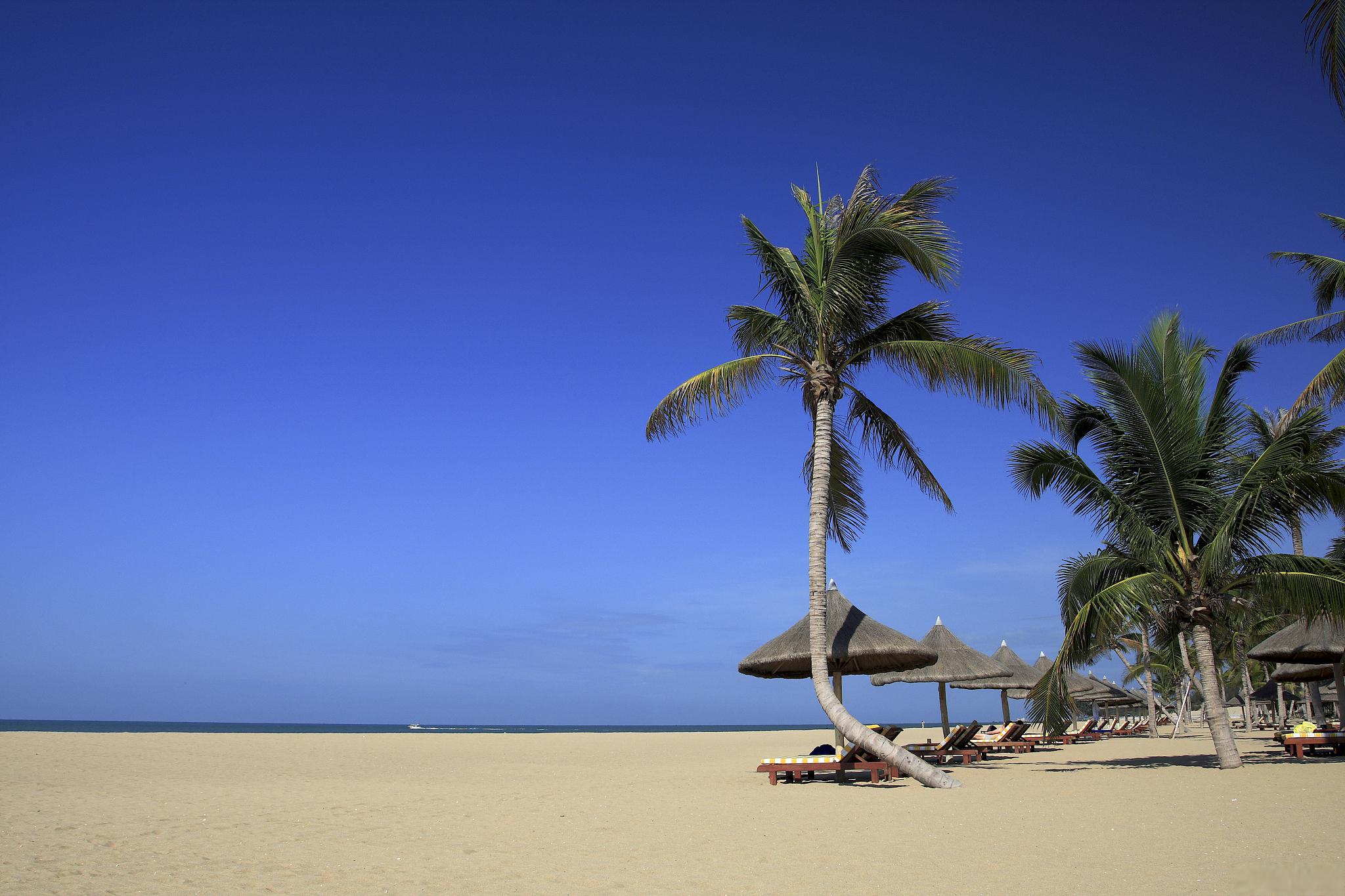 海南岛:冬日里的美丽海岛 冬日里,寻找一处温暖与美景并存的天堂.