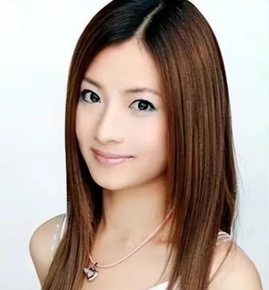 沈丽君豪门坎坷孕程:事业背后的无奈抉择 沈丽君嫁给吴凯新后,放弃了