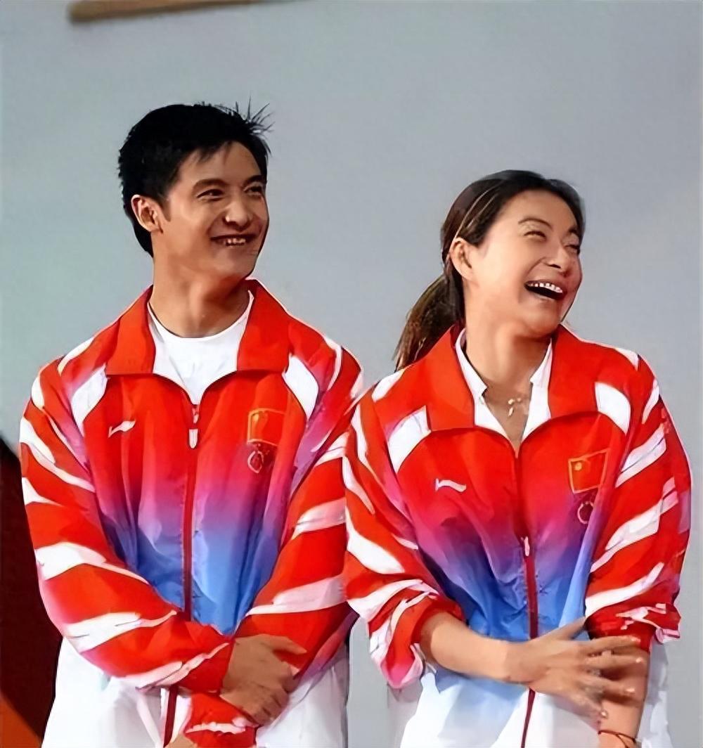 霍启刚和郭晶晶的爱情故事 郭晶晶和田亮的恋情走到了尽头,霍启刚的