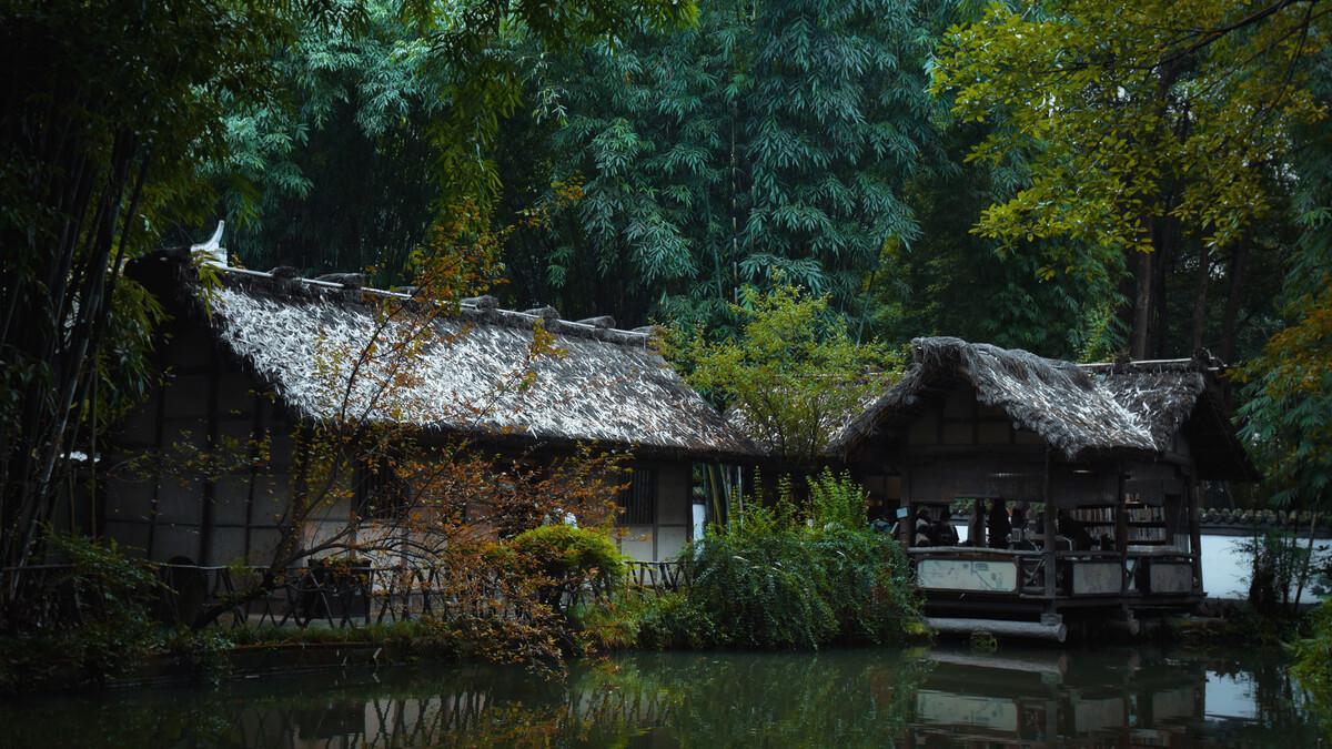 成都杜甫草堂:历史与文化的交汇之地 成都杜甫草堂是唐代大诗人杜甫的