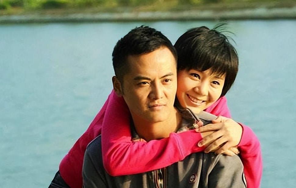 姬他:张嘉益力捧的表弟,新生代演员的佼佼者 姬他是张嘉益的表弟,张