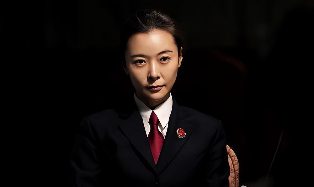 她是开国上将孙女,51岁只恋爱不结婚 柯蓝,开国上将孙女,演员,51岁只