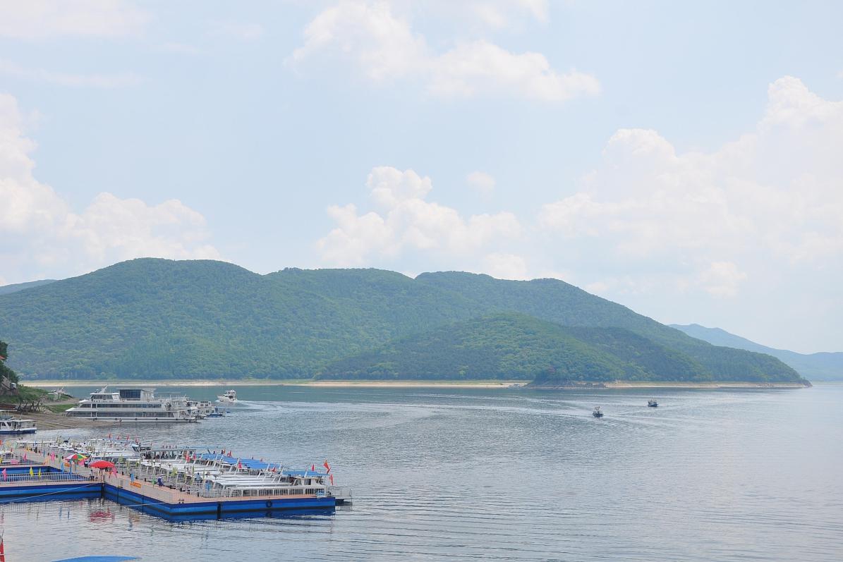 自然与历史的完美结合 柘林湖风景区位于江西省九江市永修县和武宁县
