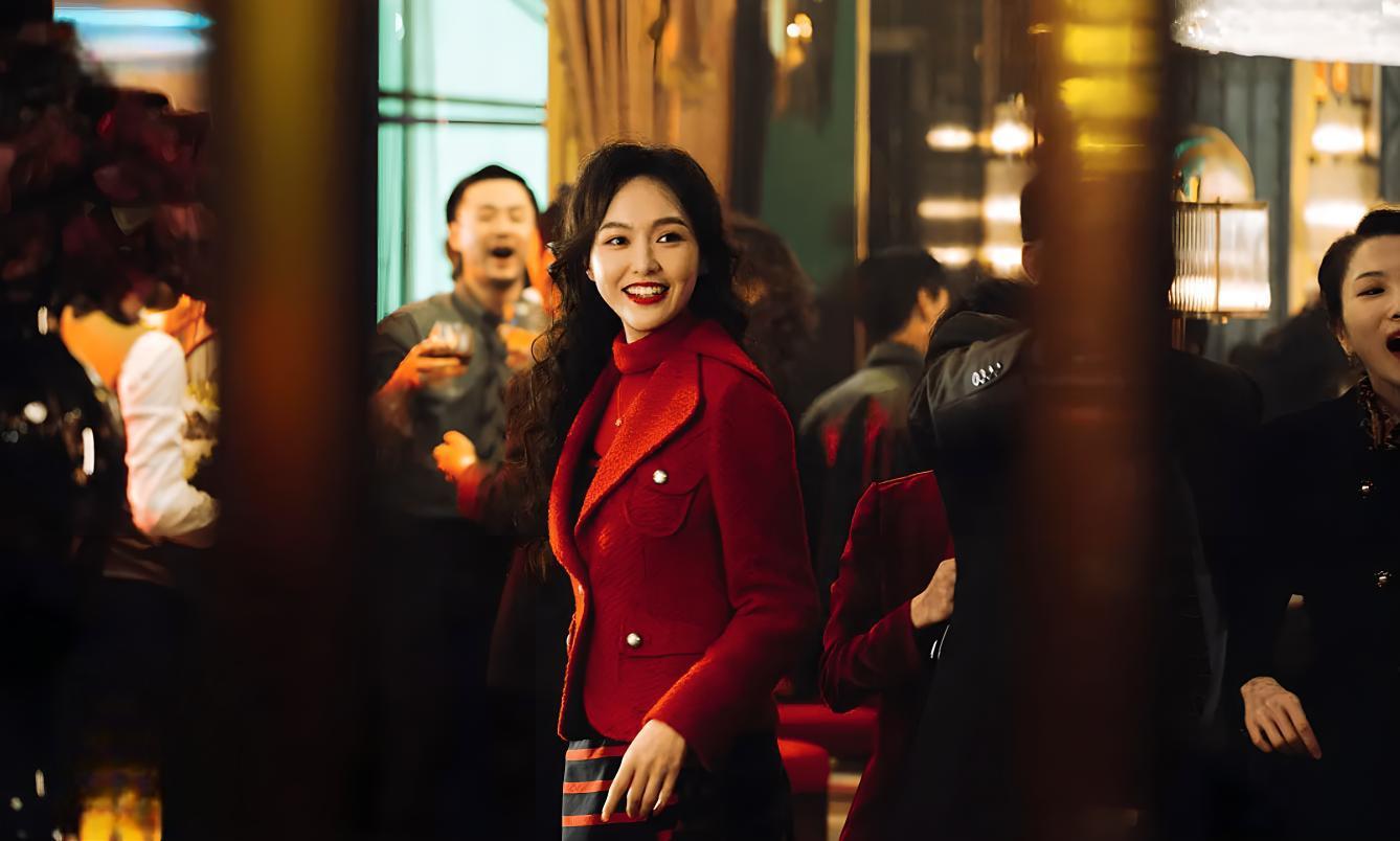 范湉湉,一个曾经的功夫小舞女,如今在繁花中展现了她精湛的演技