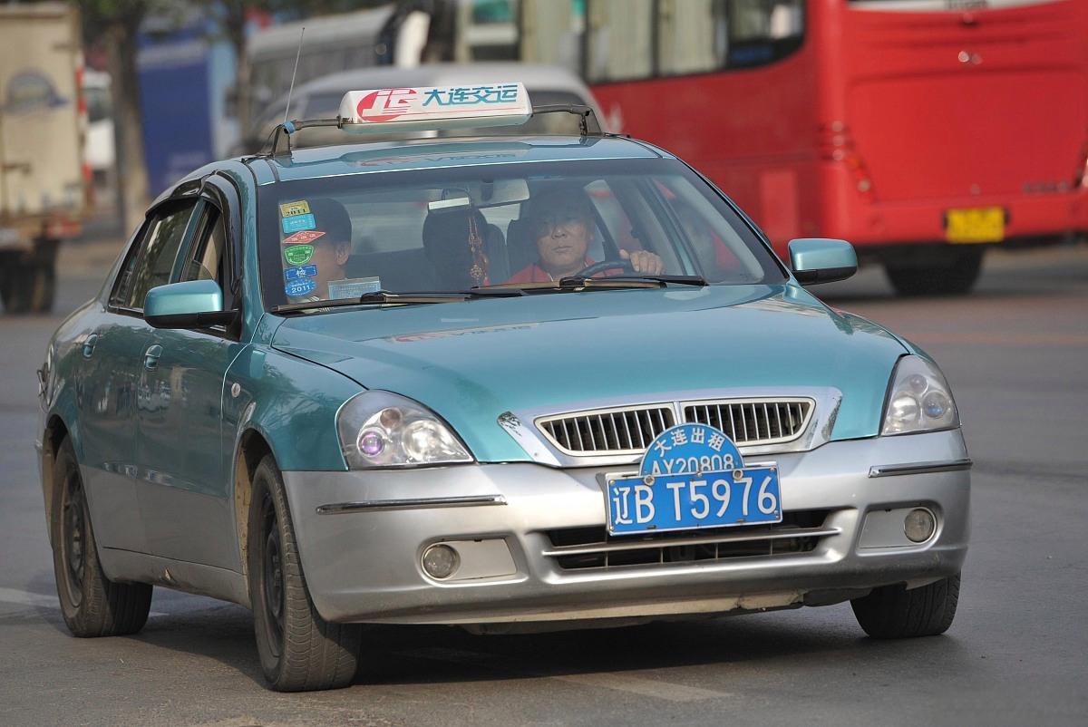 出租车司机猥亵未成年女孩 江苏常州一名未成年女孩称自己被出租车