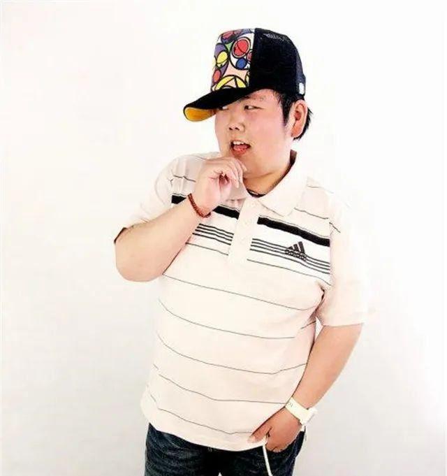 初代表情包网红小胖:从全民焦点到平凡人生 在信息爆炸的时代,一张