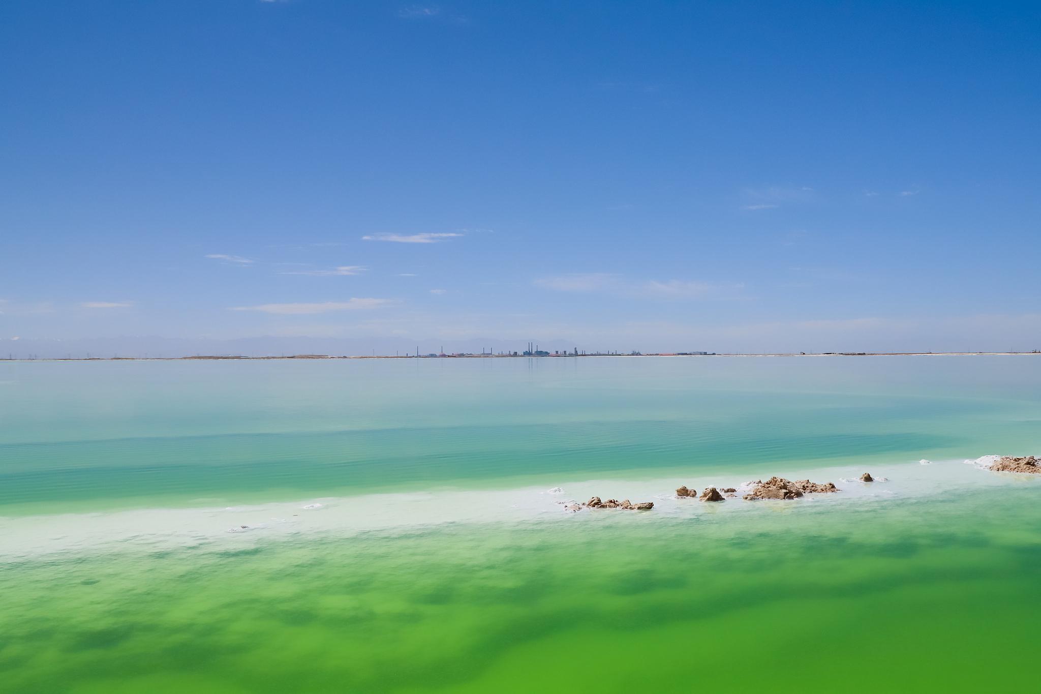 盐海湖图片