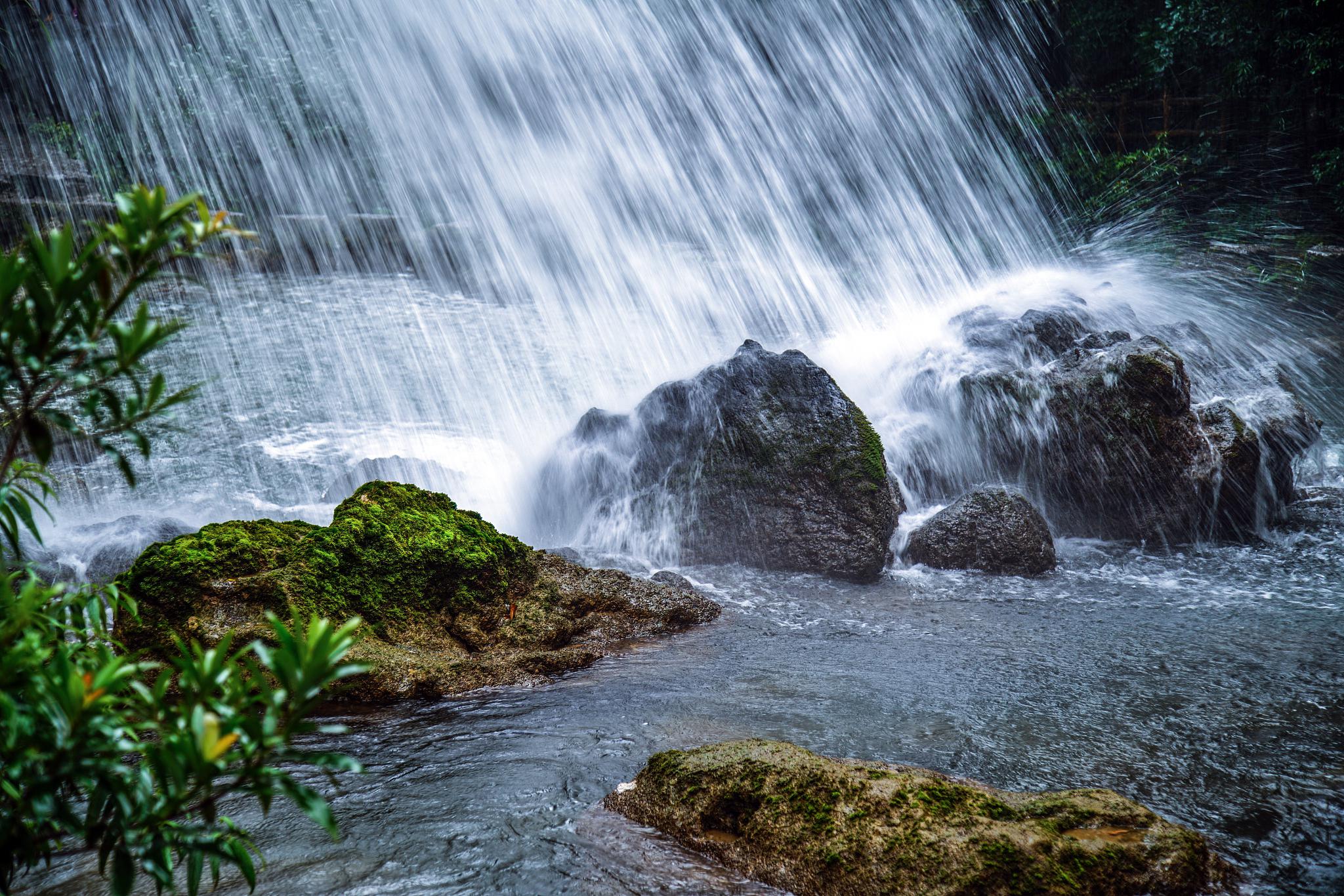 自然奇观与人文历史的完美融合 小七孔风景区位于贵州省黔南布依族