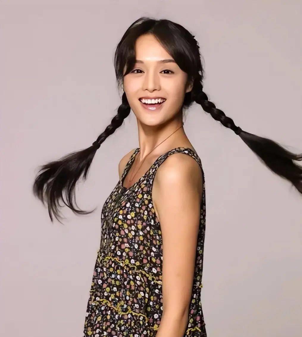 饶敏莉:重新定义幸福 饶敏莉与富大龙结婚12年无房无子,离婚后选择