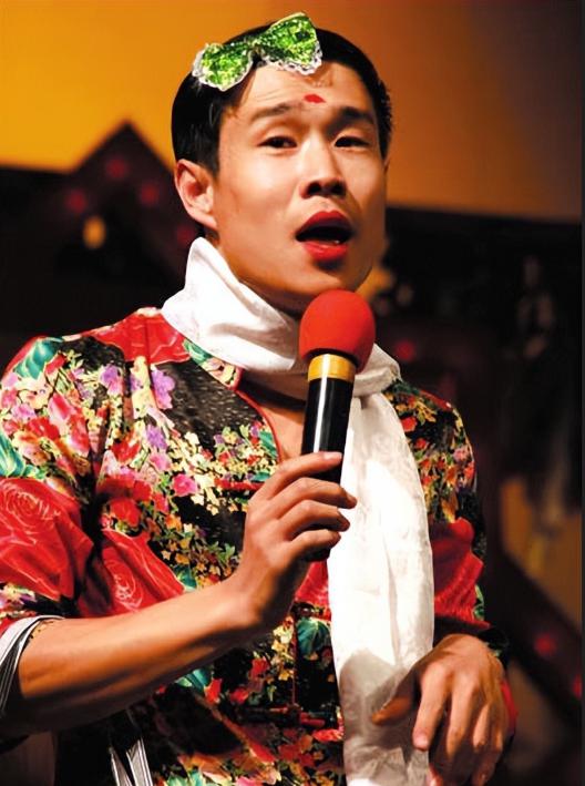 娱乐圈人情世故在小沈阳身上展现 小沈阳曾经风光无限,但在一次颁奖