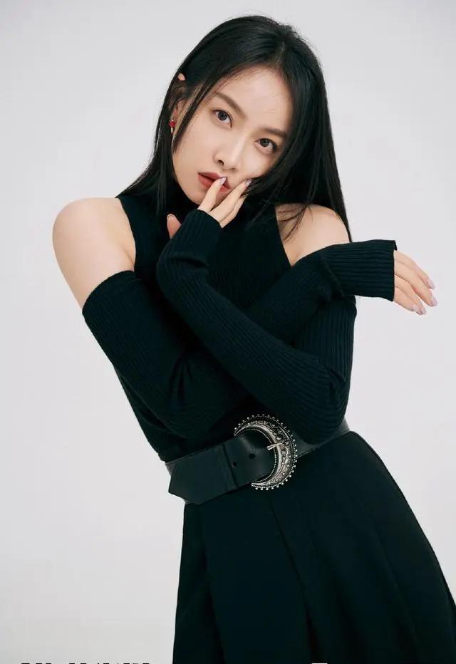 宋茜欧豪隐婚传闻:谣言止于智者 宋茜欧豪隐婚的传言在网上疯传,但