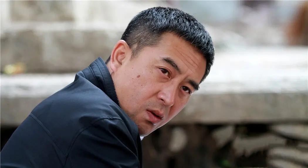 好女人成就好男人:张嘉译的婚姻启示 张嘉译的婚姻经历告诉我们,一个