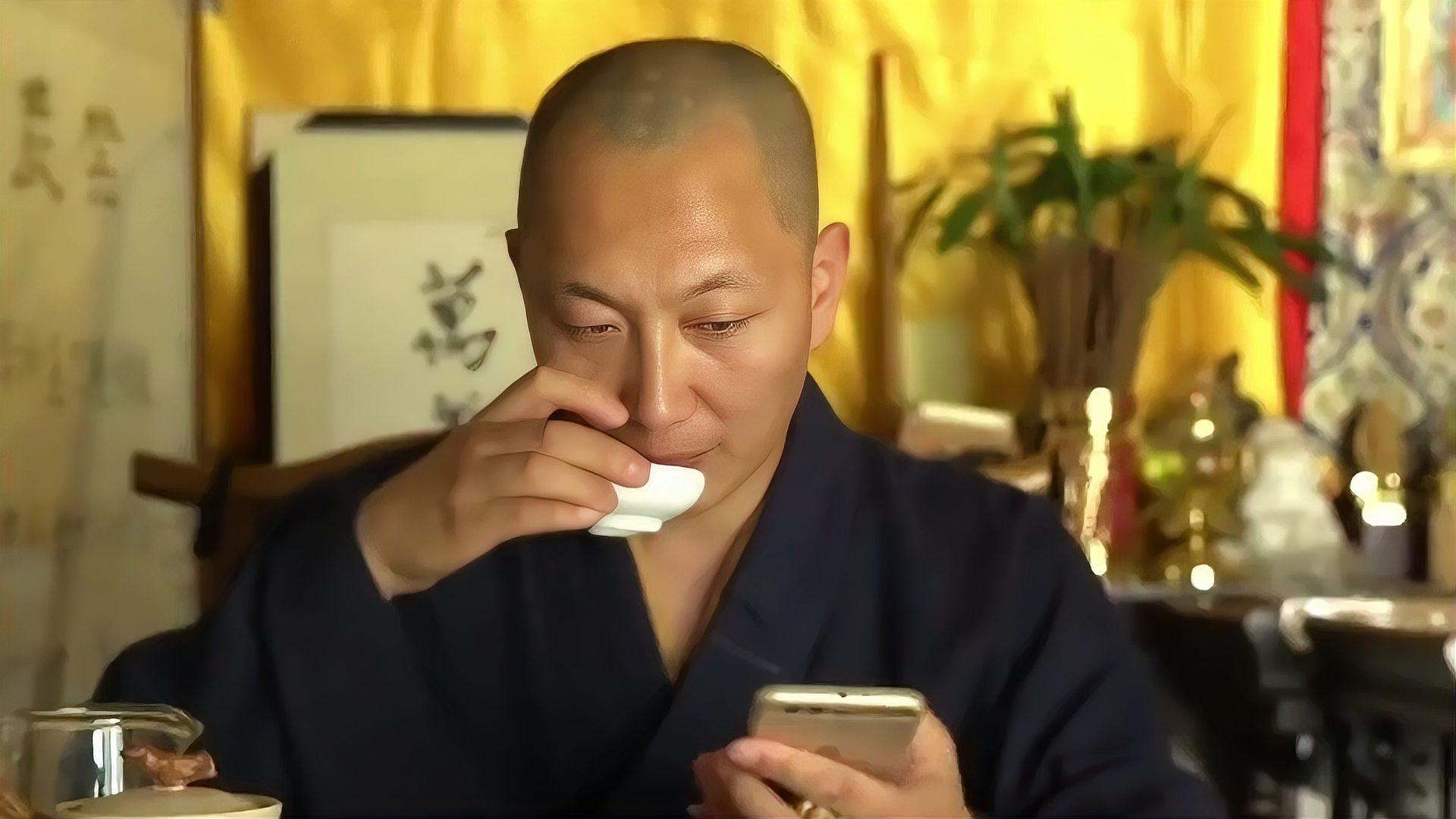 "花和尚"道禄:百万富翁变慈父,承担百子抚养 道禄和尚,原为富商,因