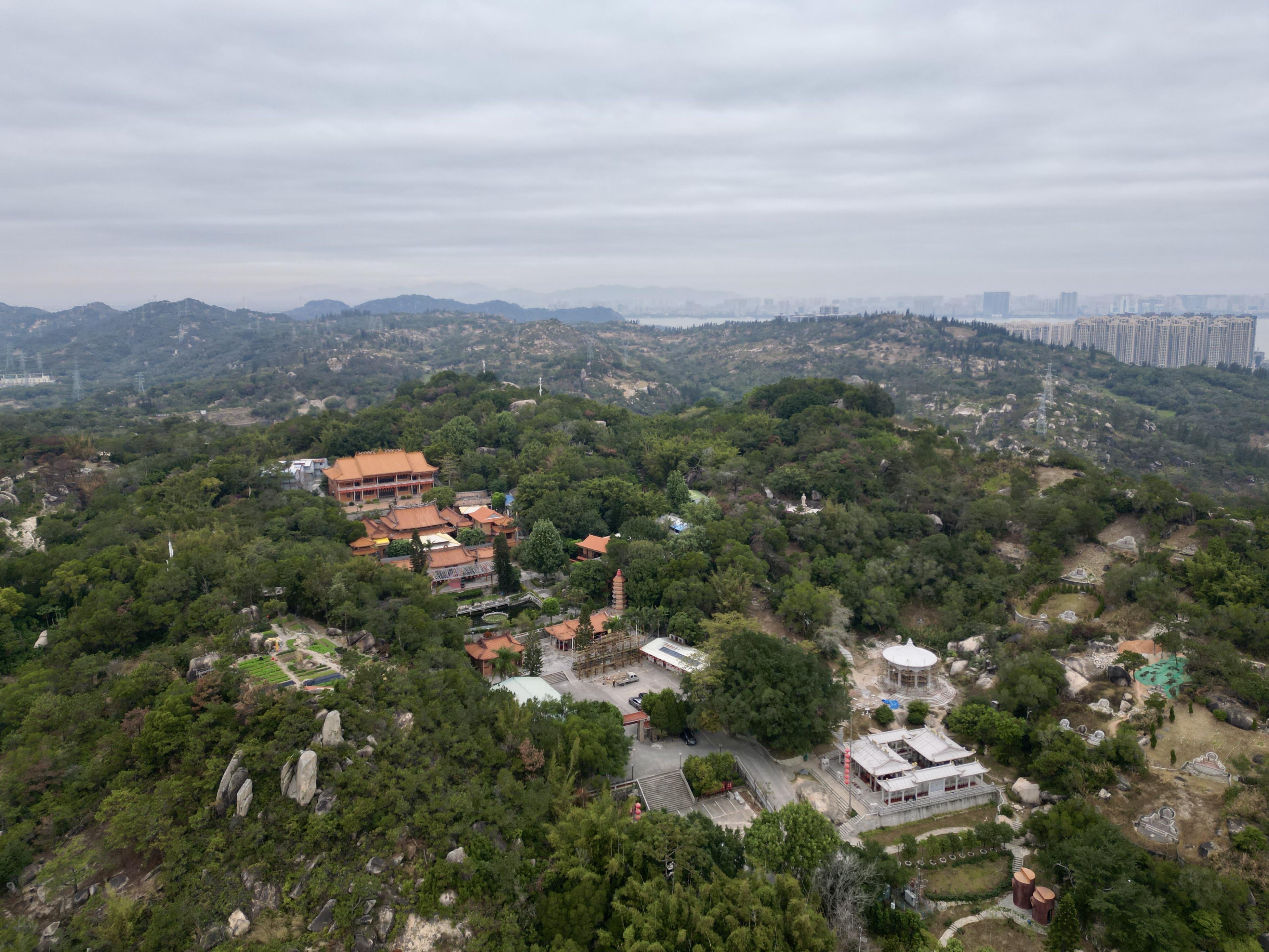 巨峰寺:一座庄严独特的寺院 在汕头度过了一段宁静的时光,今天趁着