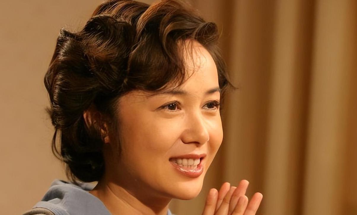 本文探讨蒋雯丽目前的境况以及从中得到的反思,希望蒋雯丽能够在事业