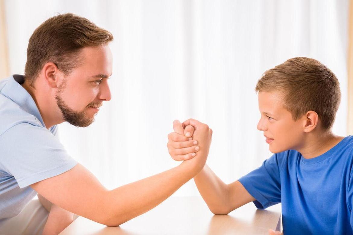 孩子的成长之路:如何精心构筑 孩子的成长就像一幅画作,需要我们精心