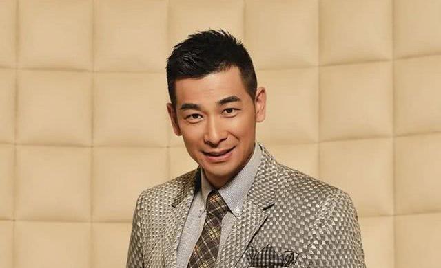 赵文卓呼吁年轻演员培养良好职业素养:迟到不可取,惩罚措施需有度