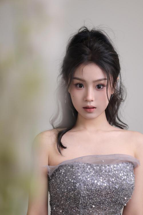 林畅:坚定内心的力量,迎接演艺之路的挑战 林畅,一个热爱音乐和舞蹈的