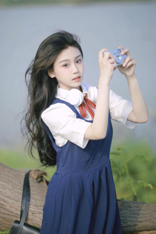 林畅:坚定内心的力量,迎接演艺之路的挑战 林畅,一个热爱音乐和舞蹈的