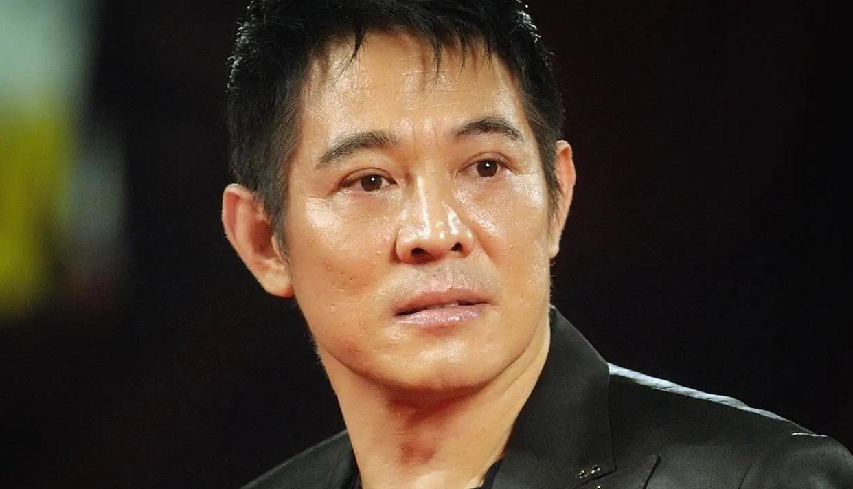 拒绝春晚:郑源,张学友,李连杰背后的个人决定与市场智慧 在娱乐圈中